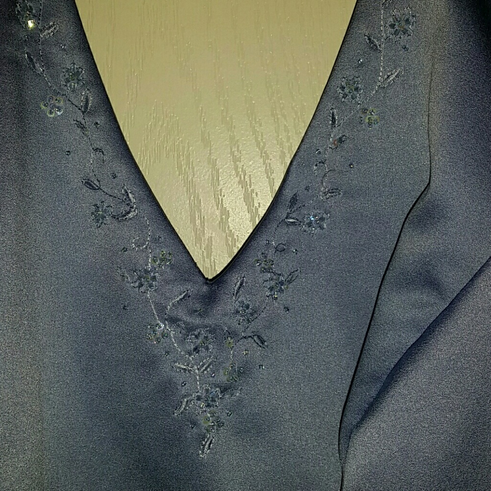 Beautiful Bride's Maid's Dress - Picture 2 of 4